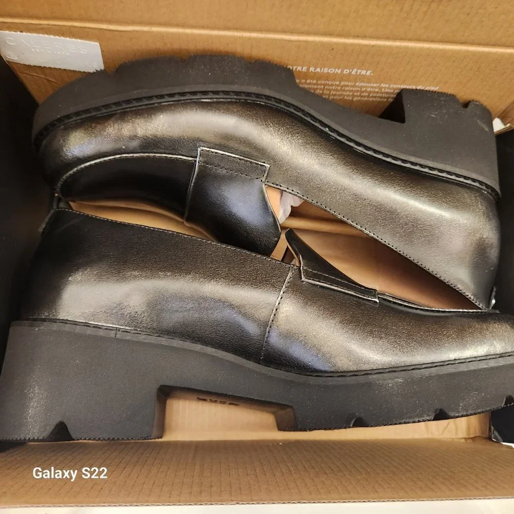 Naturalizer Women's Darry Slip-On Lightweight Lug Sole Heeled Loafer. NIB